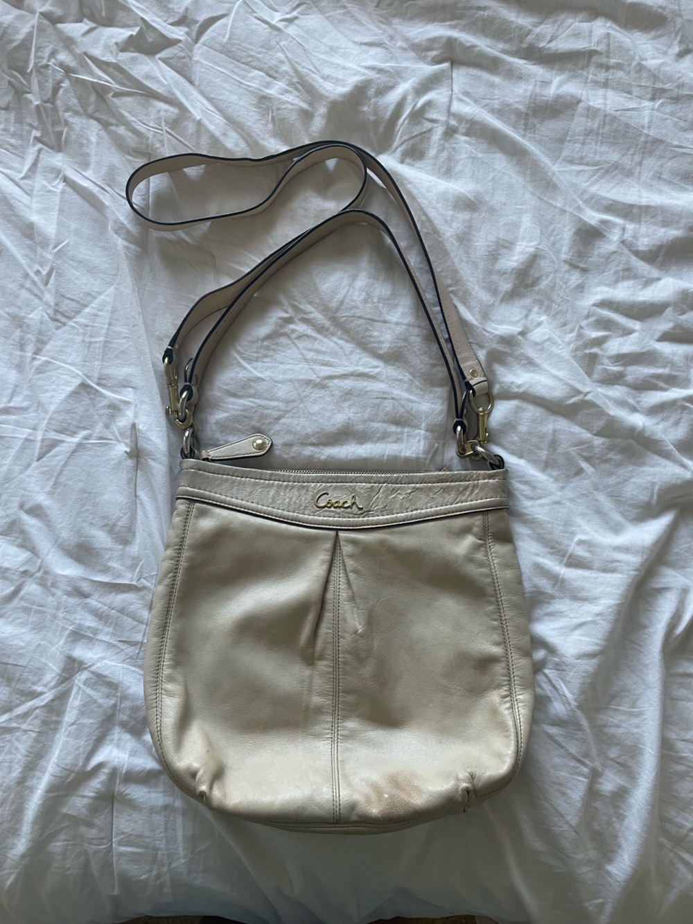 Vintage Y2K Coach Ashley Beige Hobo Bag
